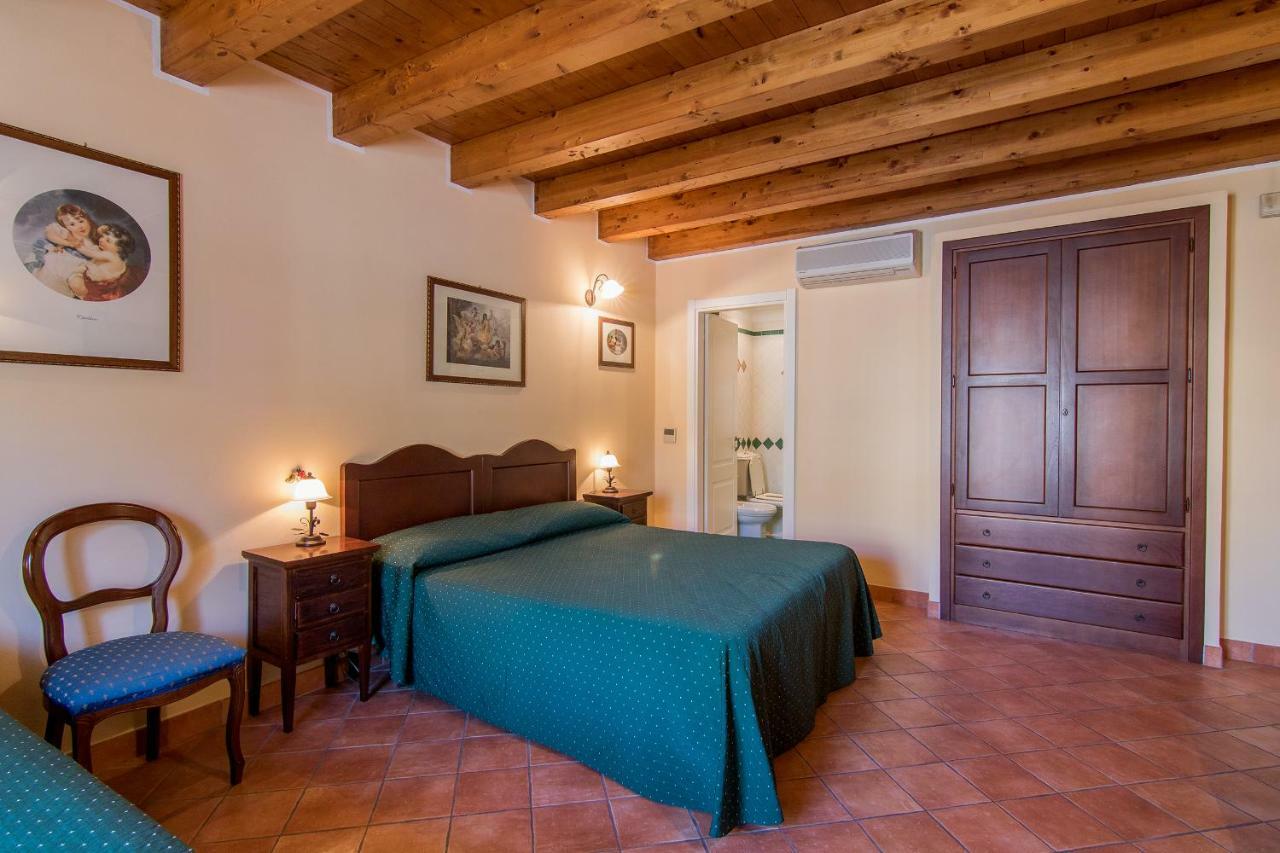Apollo B&B Syracuse Eksteriør billede